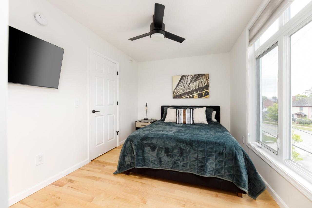 Midtown Modern - Urban Condo Walkable To Bars And Beach Traverse Stadt Exterior foto