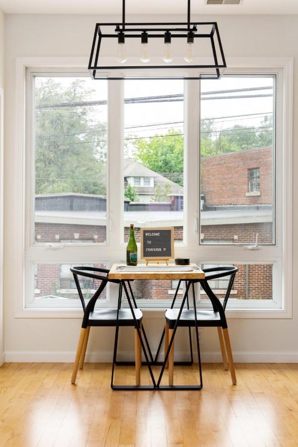 Midtown Modern - Urban Condo Walkable To Bars And Beach Traverse Stadt Exterior foto